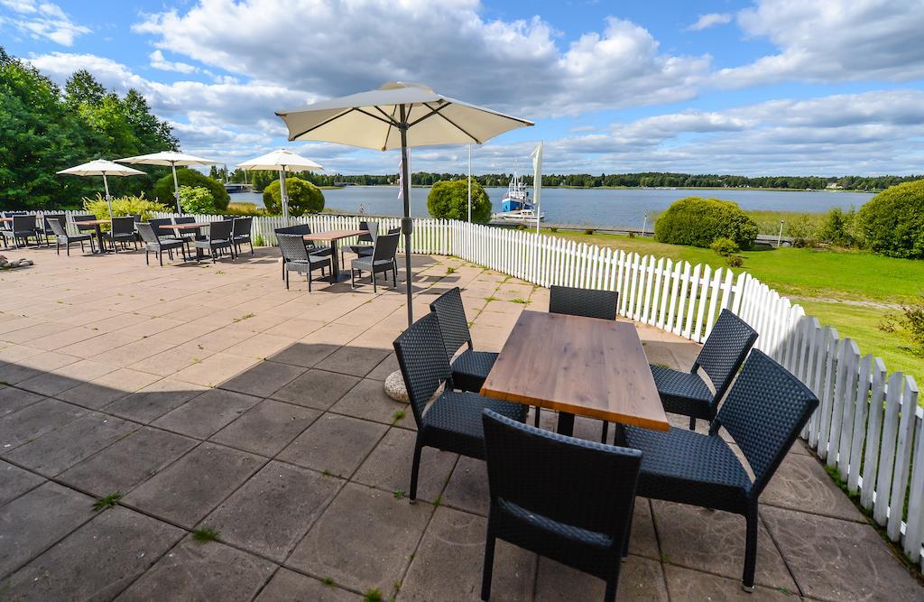 Hotel Sea Front Raseborg Exterior foto